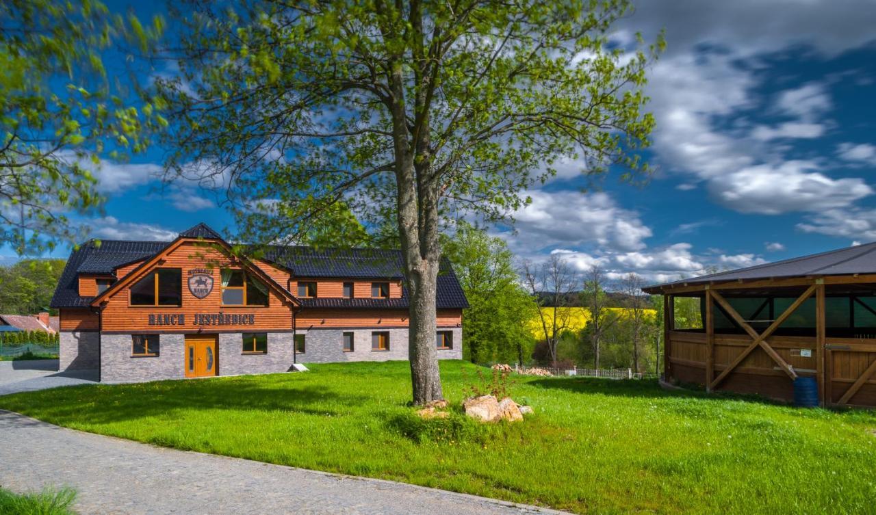 Ranch Jestrebice Ξενοδοχείο Hermanicky Εξωτερικό φωτογραφία