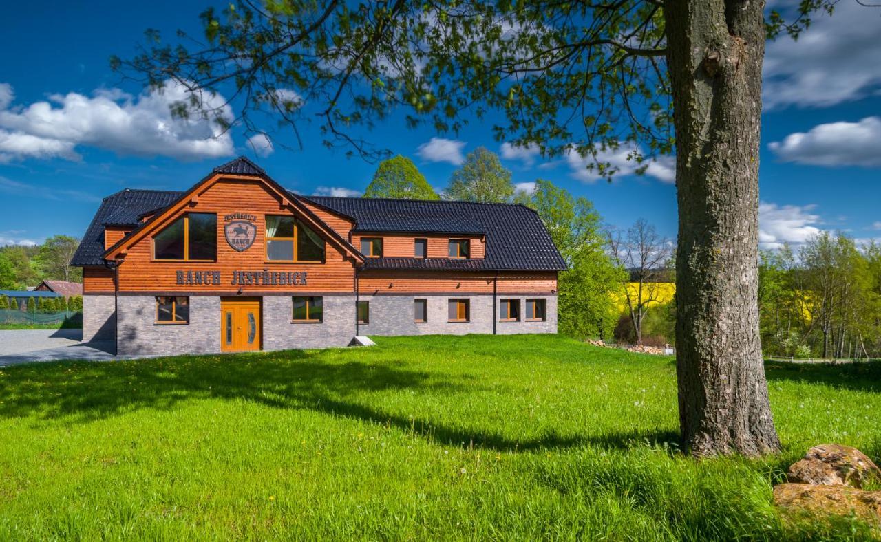 Ranch Jestrebice Ξενοδοχείο Hermanicky Εξωτερικό φωτογραφία