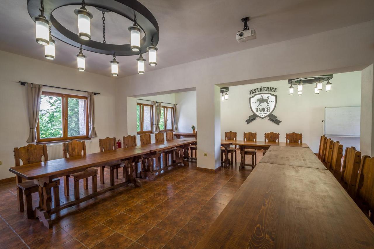 Ranch Jestrebice Ξενοδοχείο Hermanicky Εξωτερικό φωτογραφία