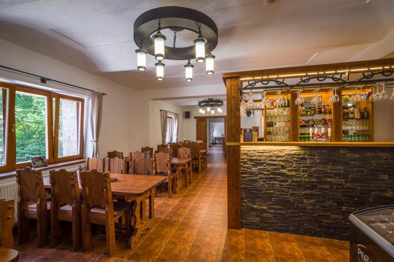 Ranch Jestrebice Ξενοδοχείο Hermanicky Εξωτερικό φωτογραφία